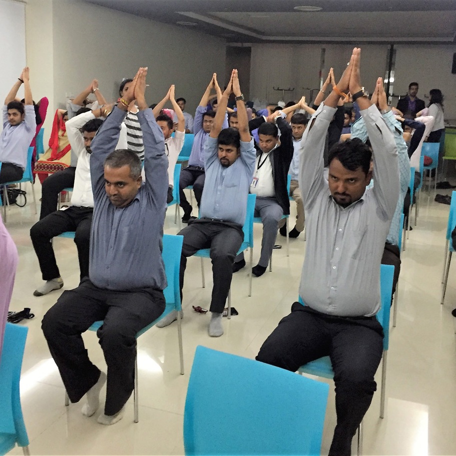122 chair yoga kotak securities amiyoga